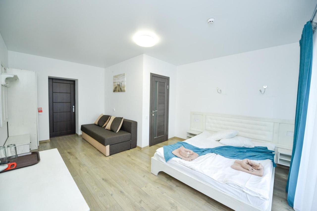Forest Hotel Polis'ke Ngoại thất bức ảnh
